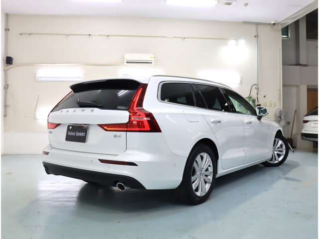ボルボ Ｖ６０ Ｂ４　モメンタム R3年 (近畿) 99