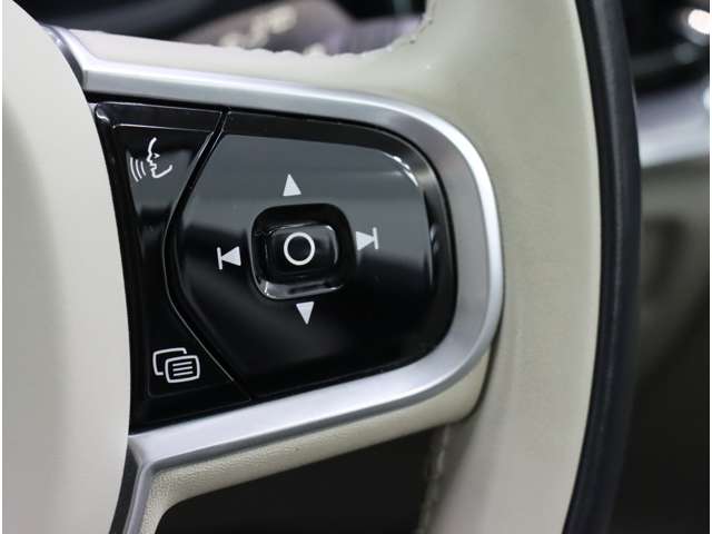 ボルボ Ｖ６０ Ｂ４　モメンタム R3年 (近畿) 99