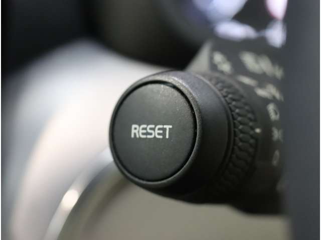 ボルボ Ｖ６０ Ｂ４　モメンタム R3年 (近畿) 99