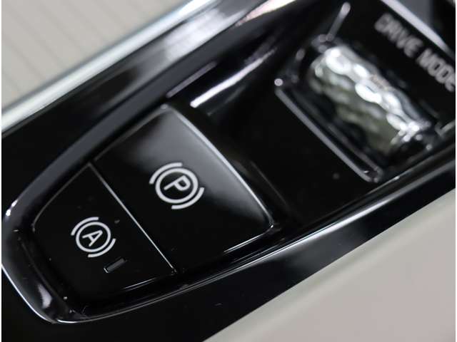 ボルボ Ｖ６０ Ｂ４　モメンタム R3年 (近畿) 99