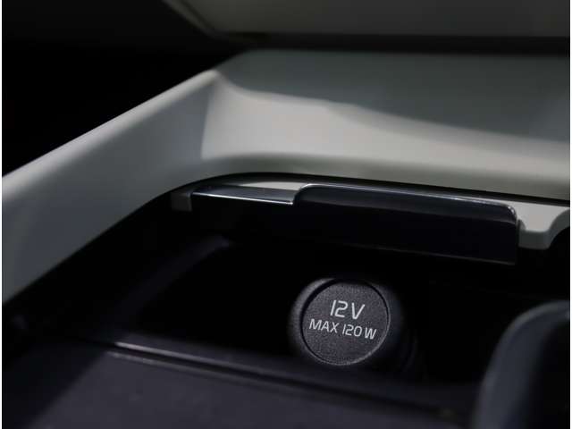 ボルボ Ｖ６０ Ｂ４　モメンタム R3年 (近畿) 99