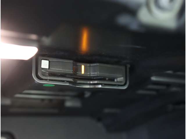 ボルボ Ｖ６０ Ｂ４　モメンタム R3年 (近畿) 99