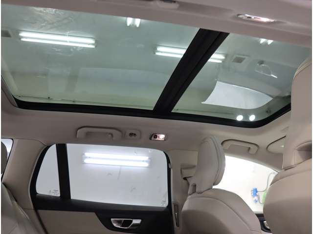 ボルボ Ｖ６０ Ｂ４　モメンタム R3年 (近畿) 99