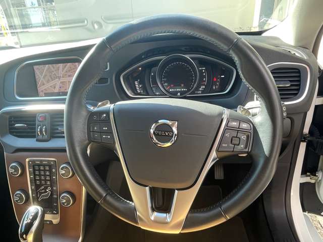 ボルボ Ｖ４０ Ｔ３　インスクリプション H30年 (東海) 99