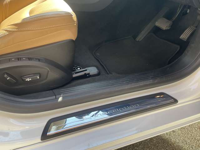 ボルボ Ｖ４０ Ｔ３　インスクリプション H30年 (東海) 99