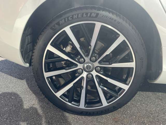 ボルボ Ｖ４０ Ｔ３　インスクリプション H30年 (東海) 99