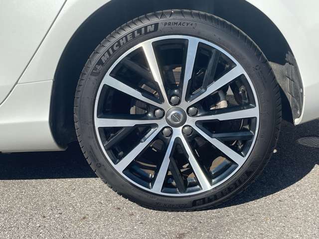 ボルボ Ｖ４０ Ｔ３　インスクリプション H30年 (東海) 99