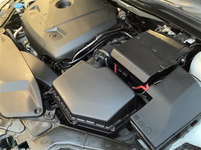 ボルボ Ｖ４０ Ｔ３　インスクリプション H30年 (東海) 99