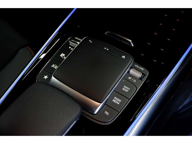 メルセデスベンツ ＧＬＡクラス ＧＬＡ２００ Ｄ ４マチック ＡＭＧラインパッケージ ディーゼルターボ ４ＷＤ R5年 (北海道) 99