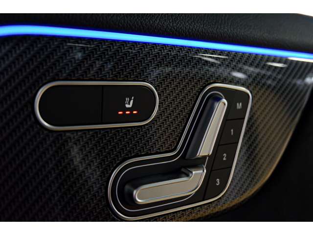 メルセデスベンツ ＧＬＡクラス ＧＬＡ２００ Ｄ ４マチック ＡＭＧラインパッケージ ディーゼルターボ ４ＷＤ R5年 (北海道) 99