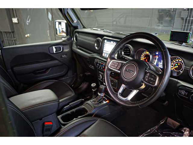 ジープ ラングラー　アンリミテッド アンリミテッド サハラ ２．０Ｌ ４ＷＤ R5年 (北海道) 99