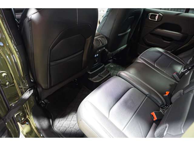 ジープ ラングラー　アンリミテッド アンリミテッド サハラ ２．０Ｌ ４ＷＤ R5年 (北海道) 99