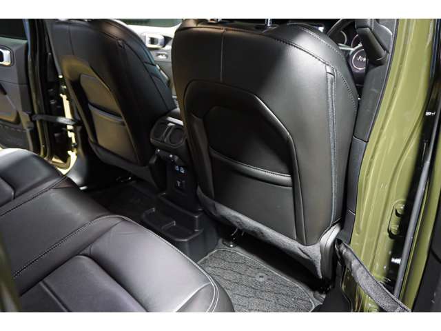 ジープ ラングラー　アンリミテッド アンリミテッド サハラ ２．０Ｌ ４ＷＤ R5年 (北海道) 99