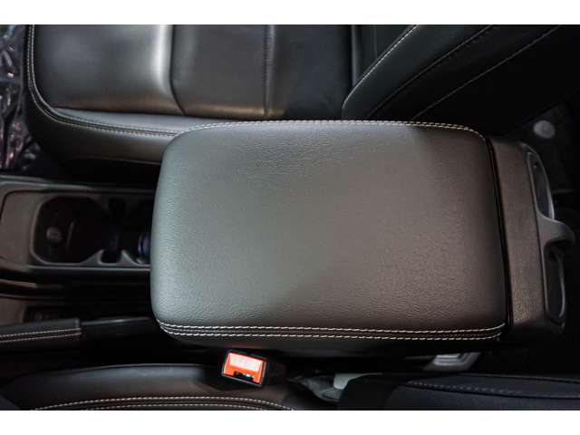 ジープ ラングラー　アンリミテッド アンリミテッド サハラ ２．０Ｌ ４ＷＤ R5年 (北海道) 99