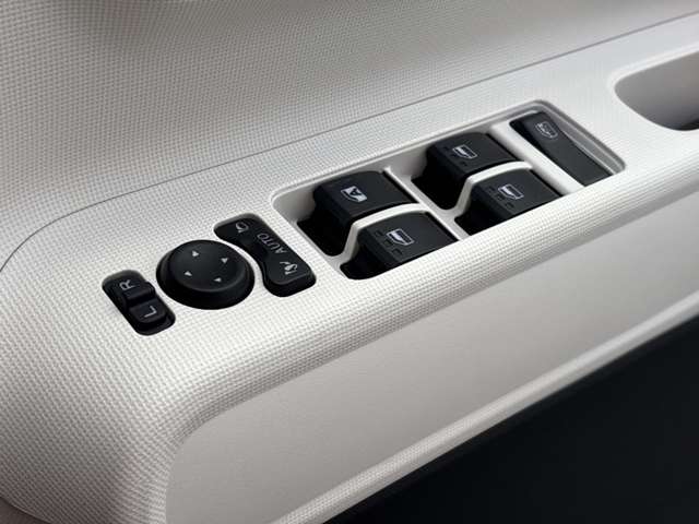 ダイハツ ムーヴ　キャンバス ６６０ ストライプス Ｇ R6年 (近畿) 99