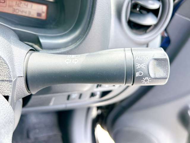 日産 マーチ １．２ Ｘ Ｖセレクション H26年 (九州・沖縄) 99