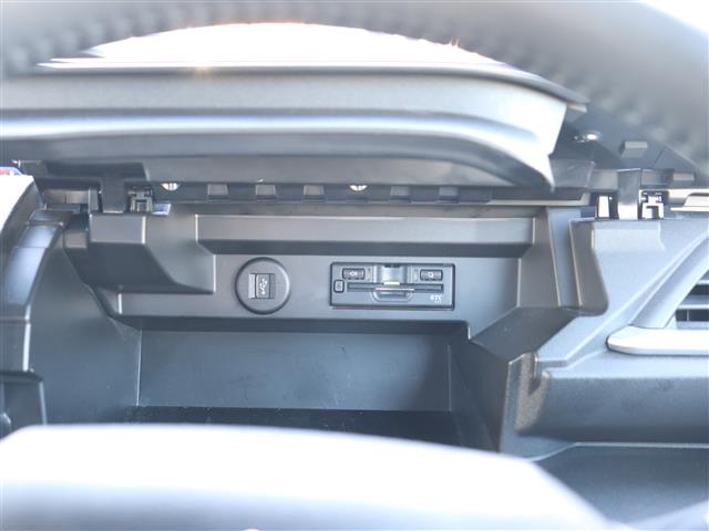 スズキ ソリオ １．２ バンディット ハイブリッド ＭＶ R5年 () 99