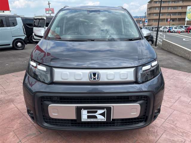 ホンダ フリード　ハイブリッド １．５ Ｅ：ＨＥＶ クロスター R7年 (近畿) 99