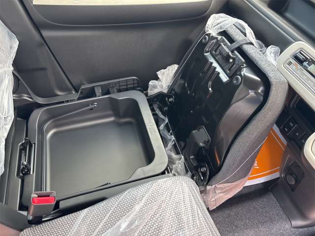 スズキ ワゴンＲ　スマイル ６６０ クリームコーデ R7年 (近畿) 99