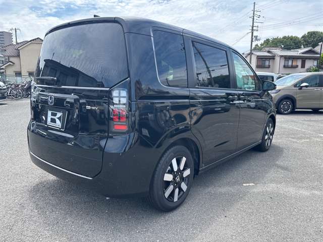 ホンダ フリード　ハイブリッド １．５ Ｅ：ＨＥＶ エアー ＥＸ R7年 (近畿) 99