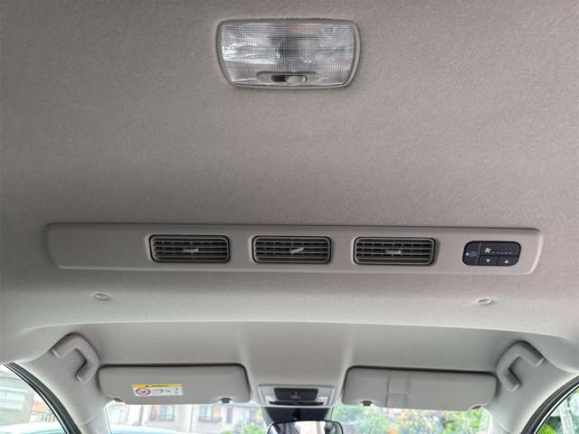 ホンダ フリード　ハイブリッド １．５ Ｅ：ＨＥＶ エアー ＥＸ R7年 (近畿) 99