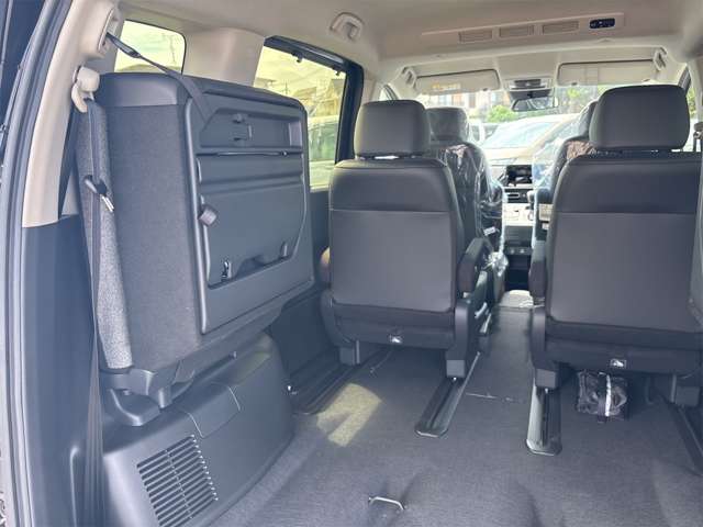 ホンダ フリード　ハイブリッド １．５ Ｅ：ＨＥＶ エアー ＥＸ R7年 (近畿) 99