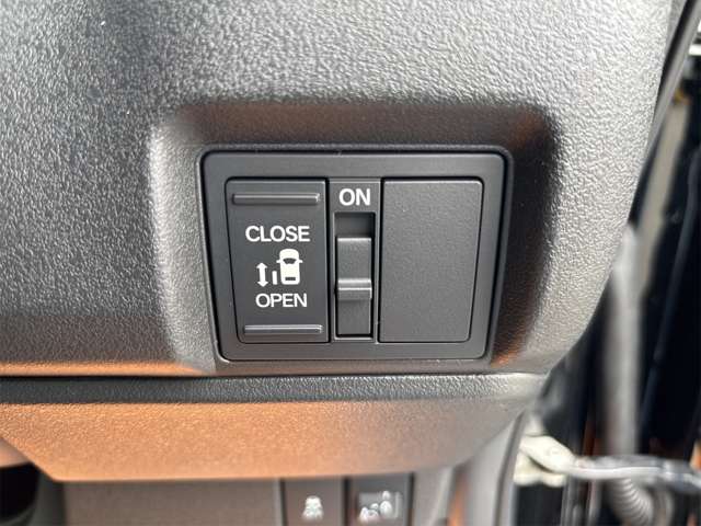 ホンダ Ｎ　ＢＯＸ カスタム ６６０ R7年 (近畿) 99