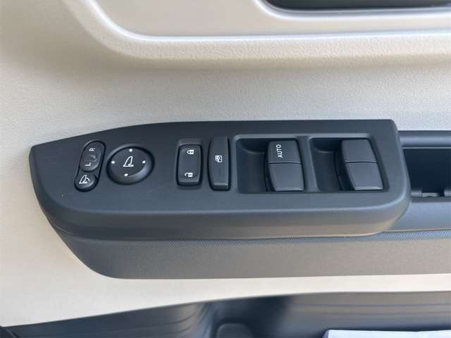 ホンダ Ｎ　ＢＯＸ ６６０ R7年 (近畿) 99