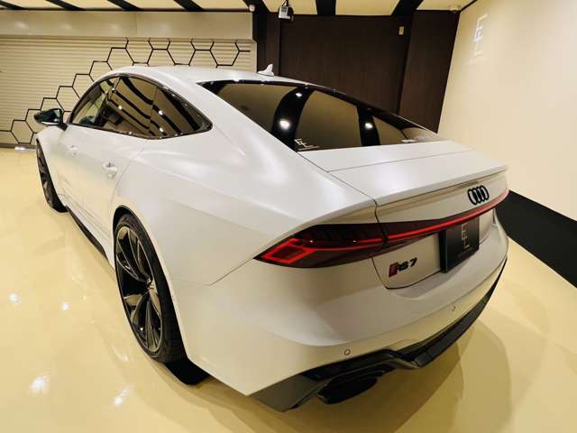 アウディ ＲＳ７　スポーツバック ４．０ ４ＷＤ R4年 (東海) 99