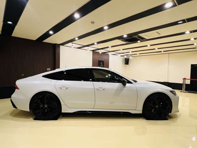 アウディ ＲＳ７　スポーツバック ４．０ ４ＷＤ R4年 (東海) 99