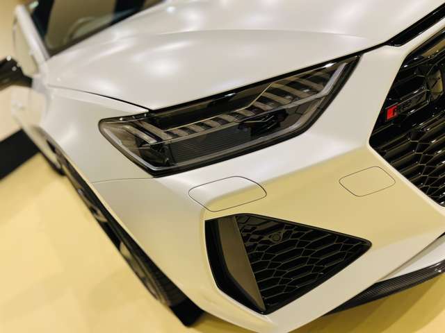 アウディ ＲＳ７　スポーツバック ４．０ ４ＷＤ R4年 (東海) 99