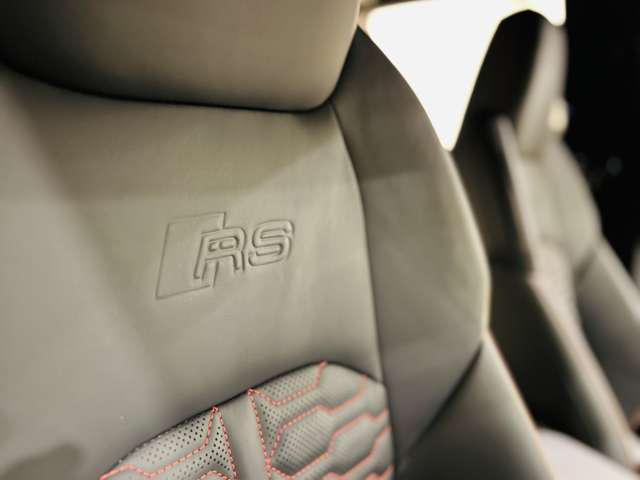 アウディ ＲＳ７　スポーツバック ４．０ ４ＷＤ R4年 (東海) 99