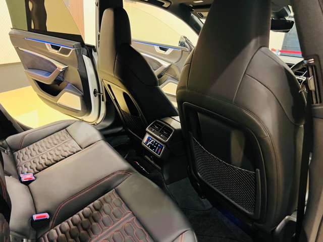 アウディ ＲＳ７　スポーツバック ４．０ ４ＷＤ R4年 (東海) 99