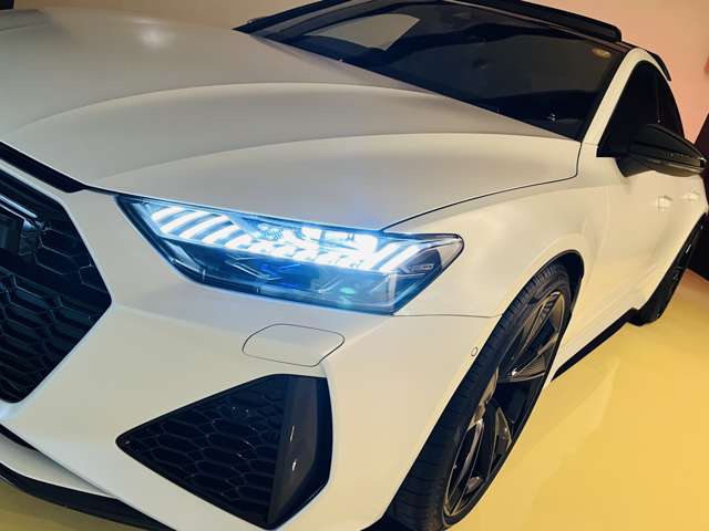 アウディ ＲＳ７　スポーツバック ４．０ ４ＷＤ R4年 (東海) 99