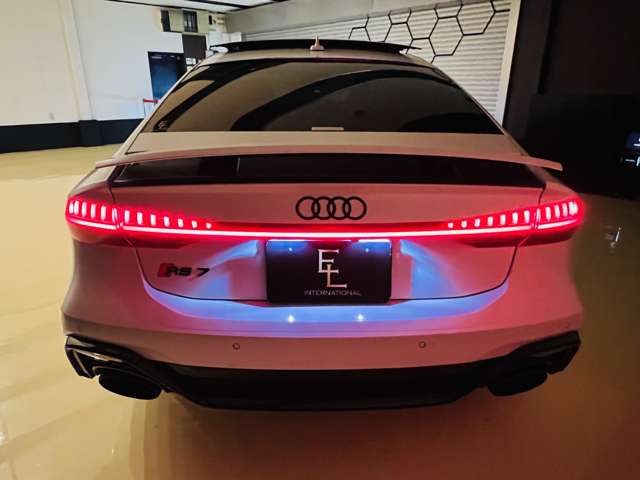 アウディ ＲＳ７　スポーツバック ４．０ ４ＷＤ R4年 (東海) 99