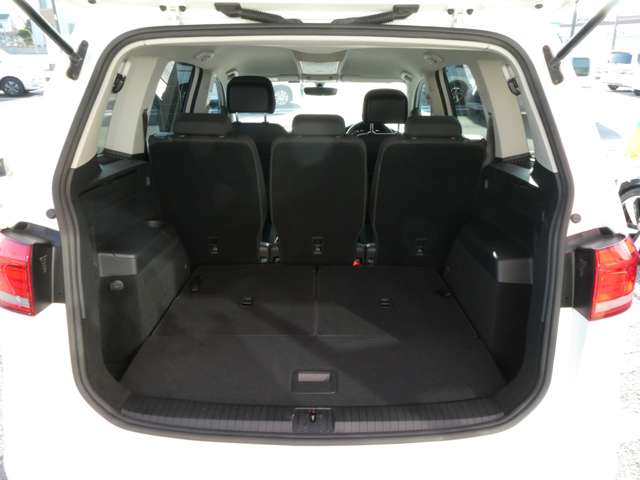 フォルクスワーゲン ゴルフトゥーラン ＴＳＩ　コンフォートライン H28年 (関東) 99