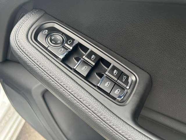 ポルシェ マカン Ｓ ＰＤＫ ４ＷＤ H27年 (東北) 99