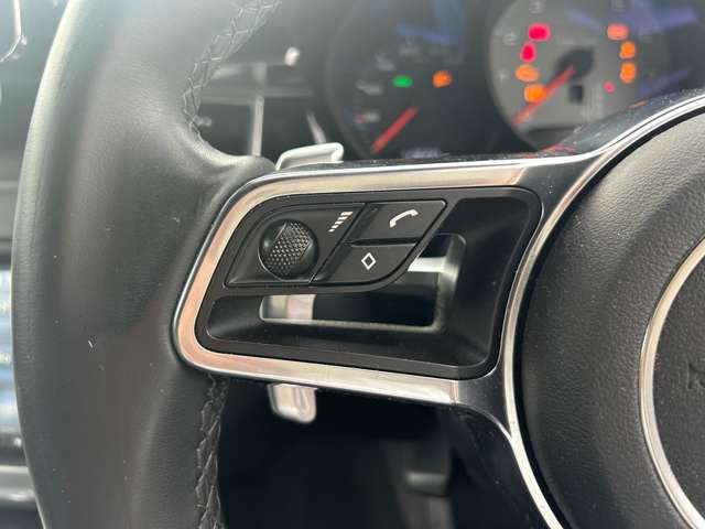 ポルシェ マカン Ｓ ＰＤＫ ４ＷＤ H27年 (東北) 99