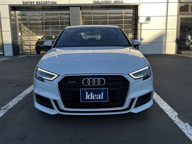 アウディ Ａ３　スポーツバック ４０ ＴＦＳＩ クワトロ スポーツ Ｓラインパッケージ ４ＷＤ R1年 (東北) 99
