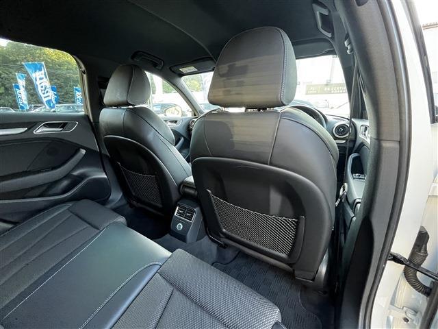 アウディ Ａ３　スポーツバック ４０ ＴＦＳＩ クワトロ スポーツ Ｓラインパッケージ ４ＷＤ R1年 (東北) 99