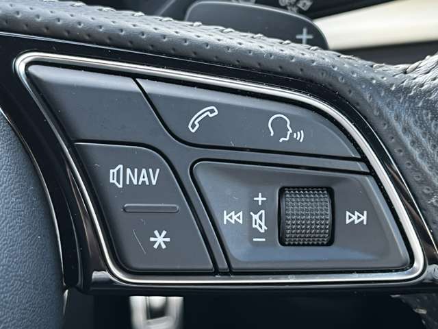 アウディ Ａ３　スポーツバック ４０ ＴＦＳＩ クワトロ スポーツ Ｓラインパッケージ ４ＷＤ R1年 (東北) 99