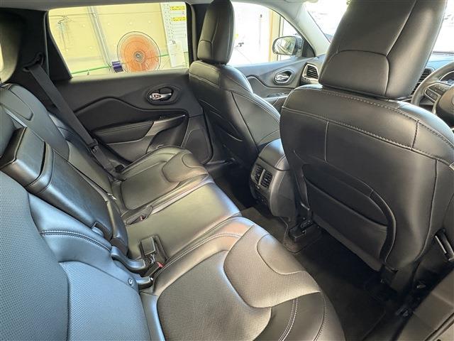 ジープ チェロキー ロンジチュード ローンチエディション ４ＷＤ H30年 (東北) 99