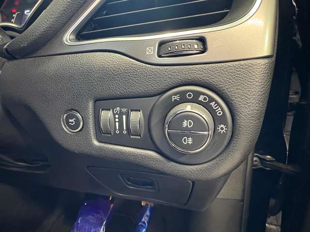 ジープ チェロキー ロンジチュード ローンチエディション ４ＷＤ H30年 (東北) 99