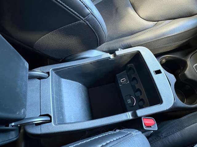 ジープ チェロキー ロンジチュード ローンチエディション ４ＷＤ H30年 (東北) 99