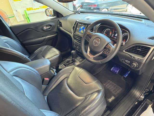 ジープ チェロキー ロンジチュード ローンチエディション ４ＷＤ H30年 (東北) 99