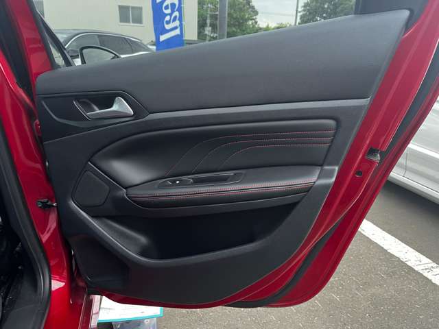 プジョー ３０８ＳＷ ＧＴ ブルーＨＤＩ ディーゼルターボ H30年 (東北) 99