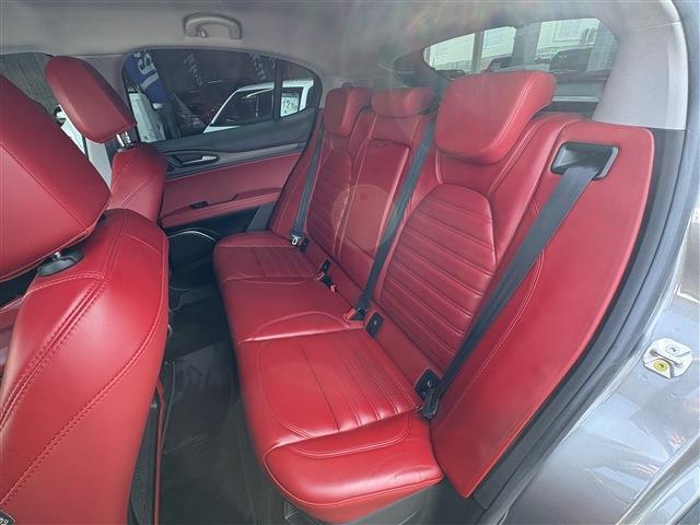 アルファロメオ ステルヴィオ ファースト エディション ４ＷＤ H30年 (東北) 99