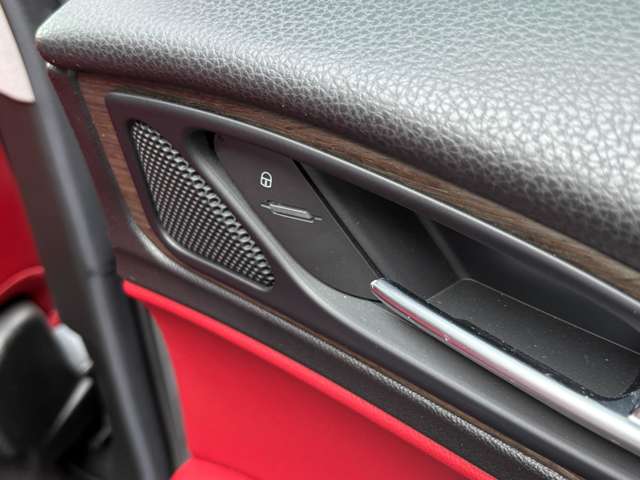 アルファロメオ ステルヴィオ ファースト エディション ４ＷＤ H30年 (東北) 99