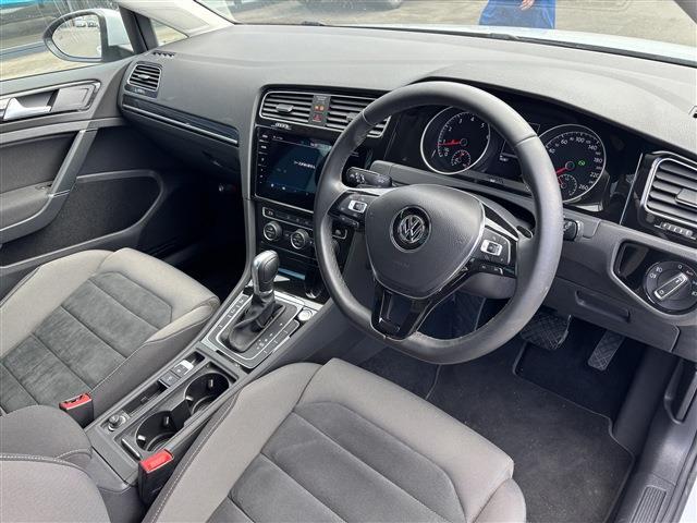 フォルクスワーゲン ゴルフ ＴＳＩ　ハイライン H30年 (東北) 99