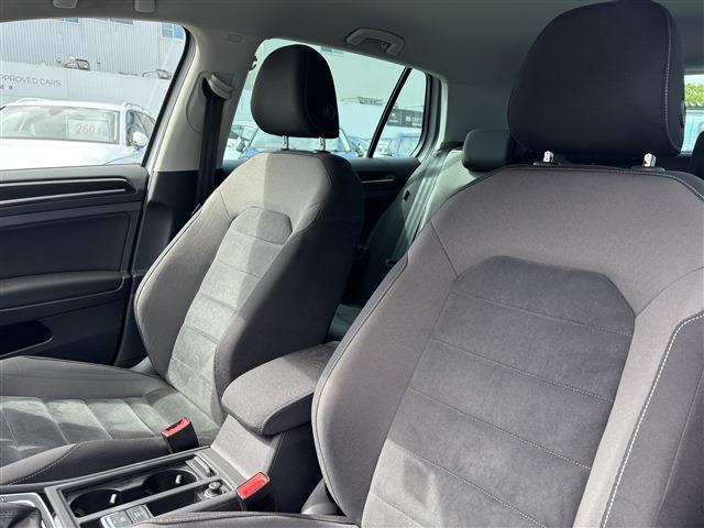 フォルクスワーゲン ゴルフ ＴＳＩ　ハイライン H30年 (東北) 99